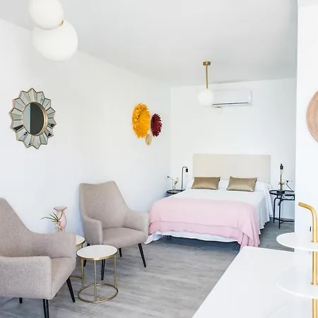 Holidaystudio Tulipan With Seaview In The Center 아파트 *