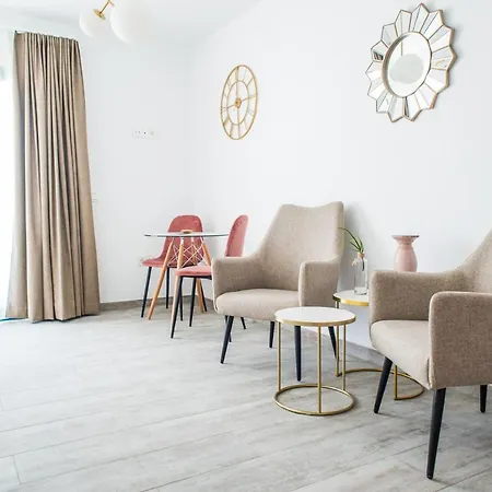Holidaystudio Tulipan With Seaview In The Center * 코라레호