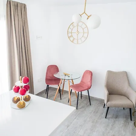 Holidaystudio Tulipan With Seaview In The Center Apartmán